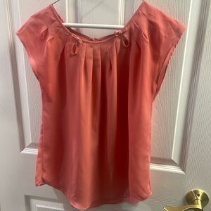 ☀️2/$15☀️ Lauren Conrad flowy pink top